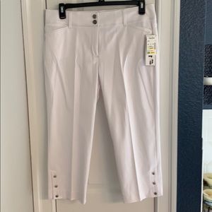 White, slim, crop pants